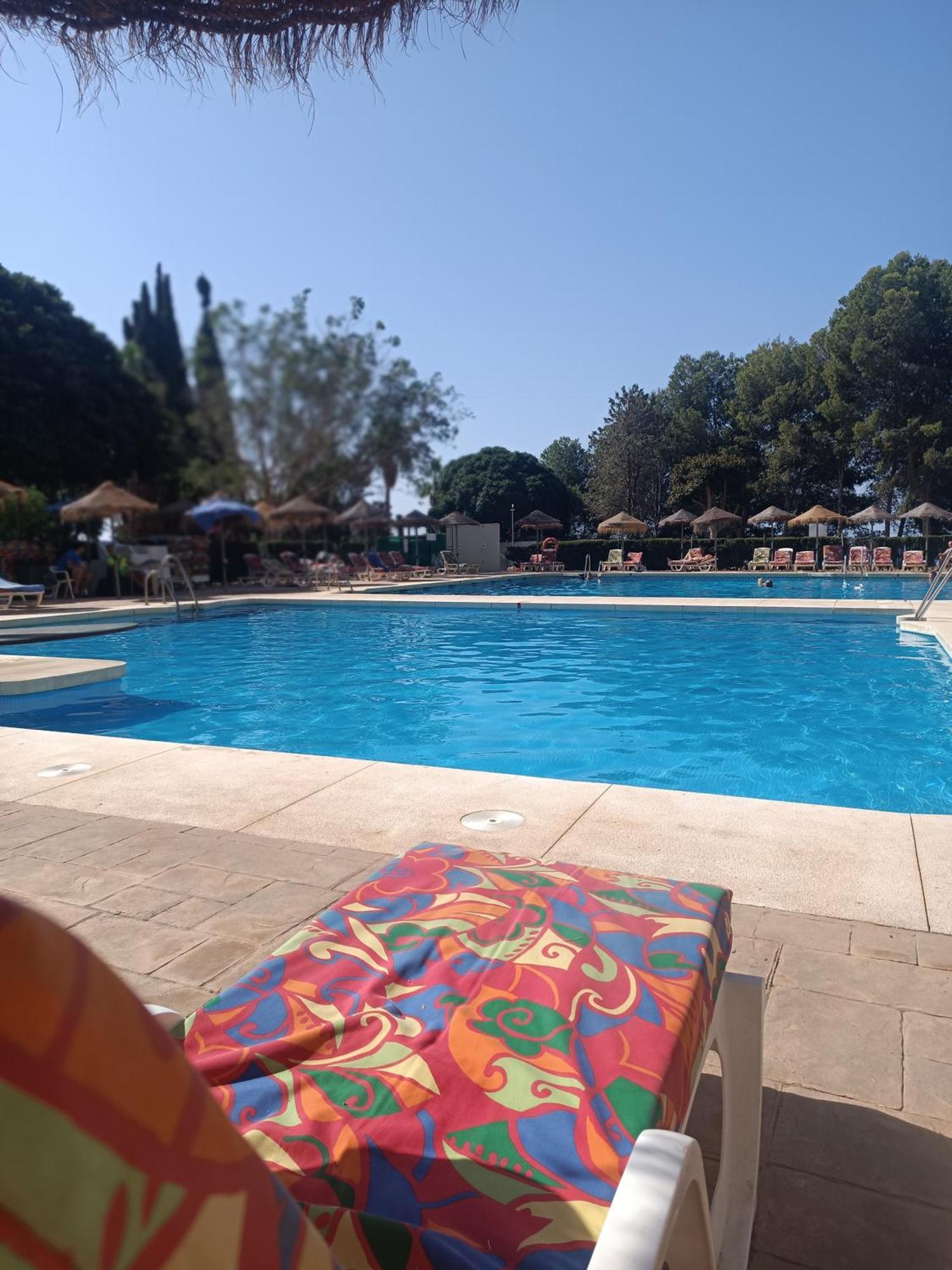 Iris Sunset Lägenhet Benalmádena Exteriör bild